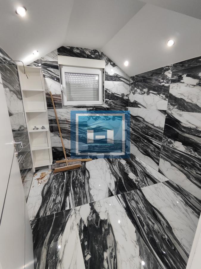 Legalizovana moderno opremljena kuća u Donjem Štiplju 52