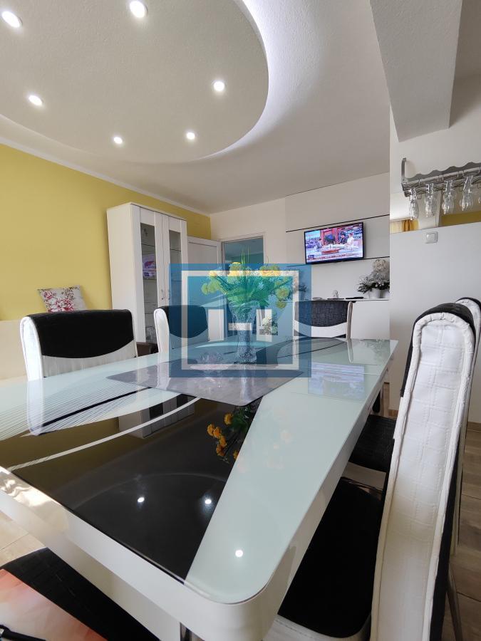 Legalizovana moderno opremljena kuća u Donjem Štiplju 16