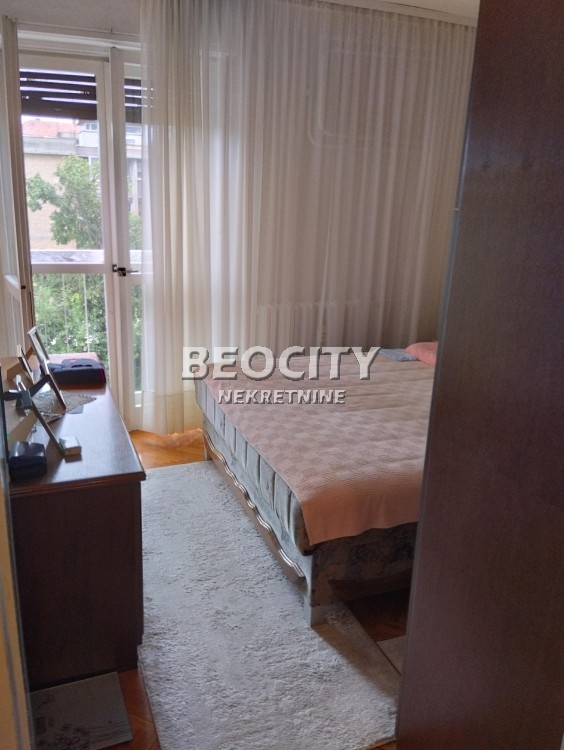 Trosoban stan, 71 m2, Kej ID: 110861 6