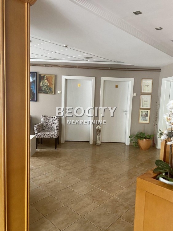 Lokal, 2620 m2, Narodni Park ID: 110930 9