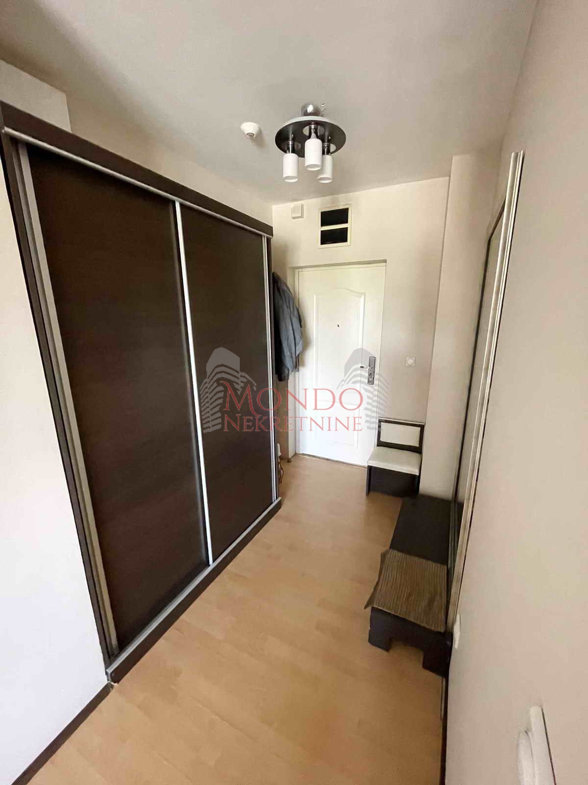 Četvorosoban stan u magodnu, renoviran, cg, Niš 4