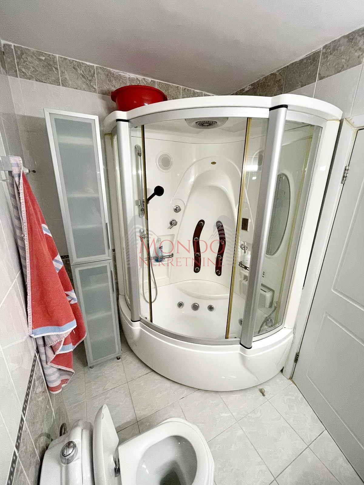 Četvorosoban stan u magodnu, renoviran, cg, Niš 9