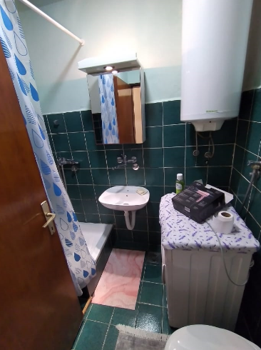 GARSONJERA ZA IZDAVANJE PODBARA EKSTRA LOKACIJA 2