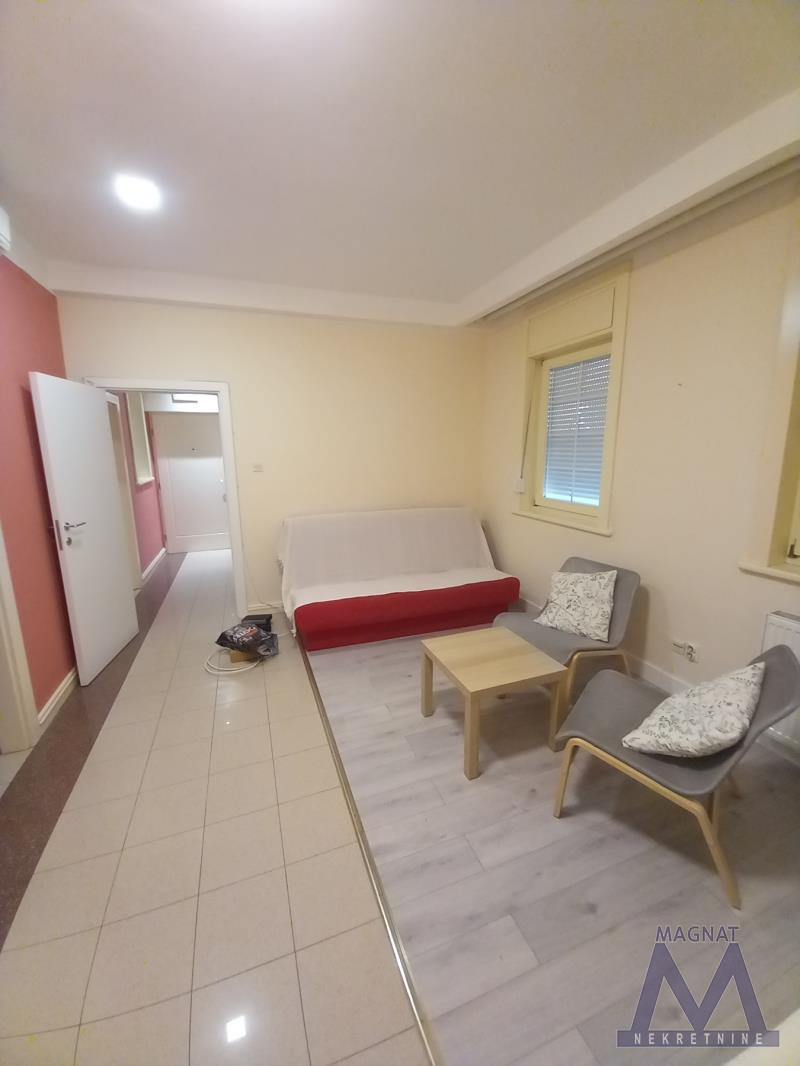 Stan,NOVI SAD,CENTAR,kv: 35, € 280, ID: 9101744 2