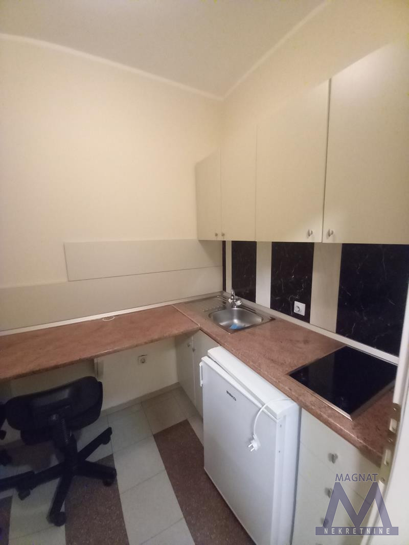 Stan,NOVI SAD,CENTAR,kv: 35, € 280, ID: 9101744 7