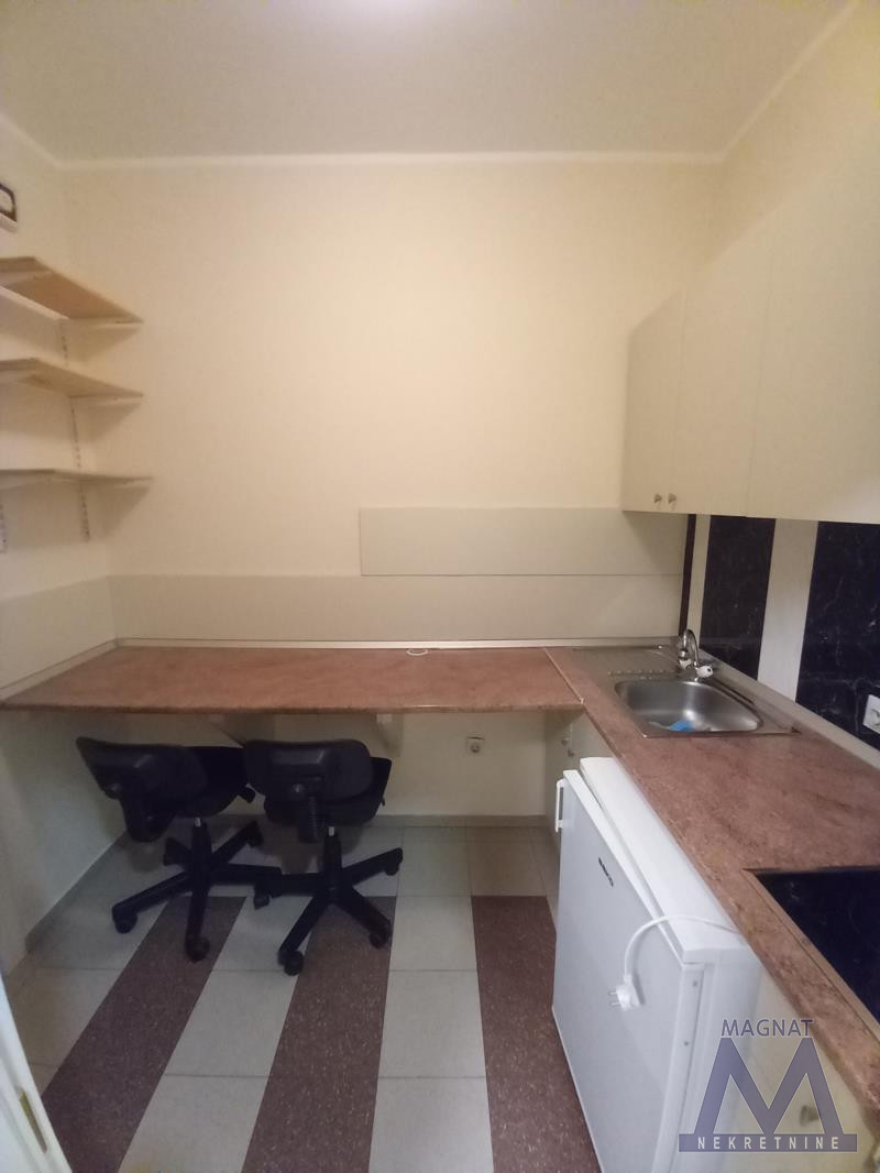Stan,NOVI SAD,CENTAR,kv: 35, € 280, ID: 9101744 8
