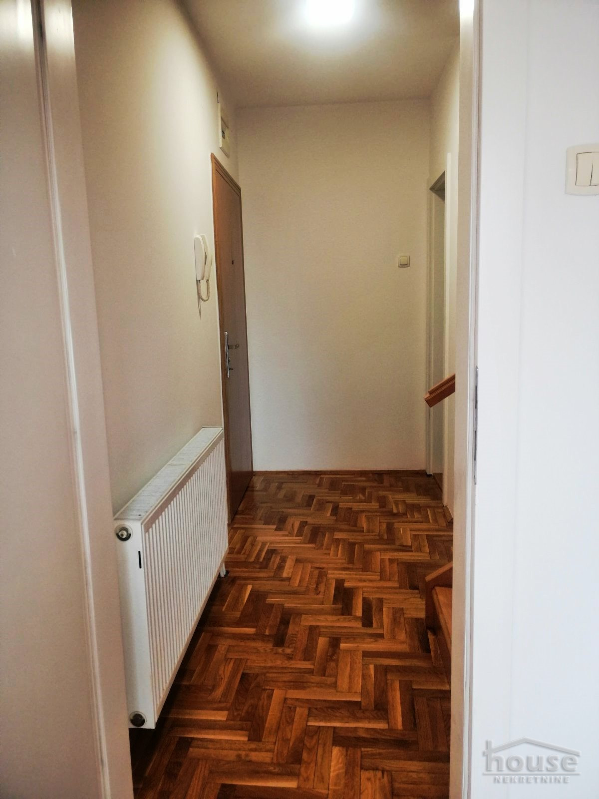 Stan,NOVI SAD,SOCIJALNO 108m2,256470€ , ID: 1056886 7