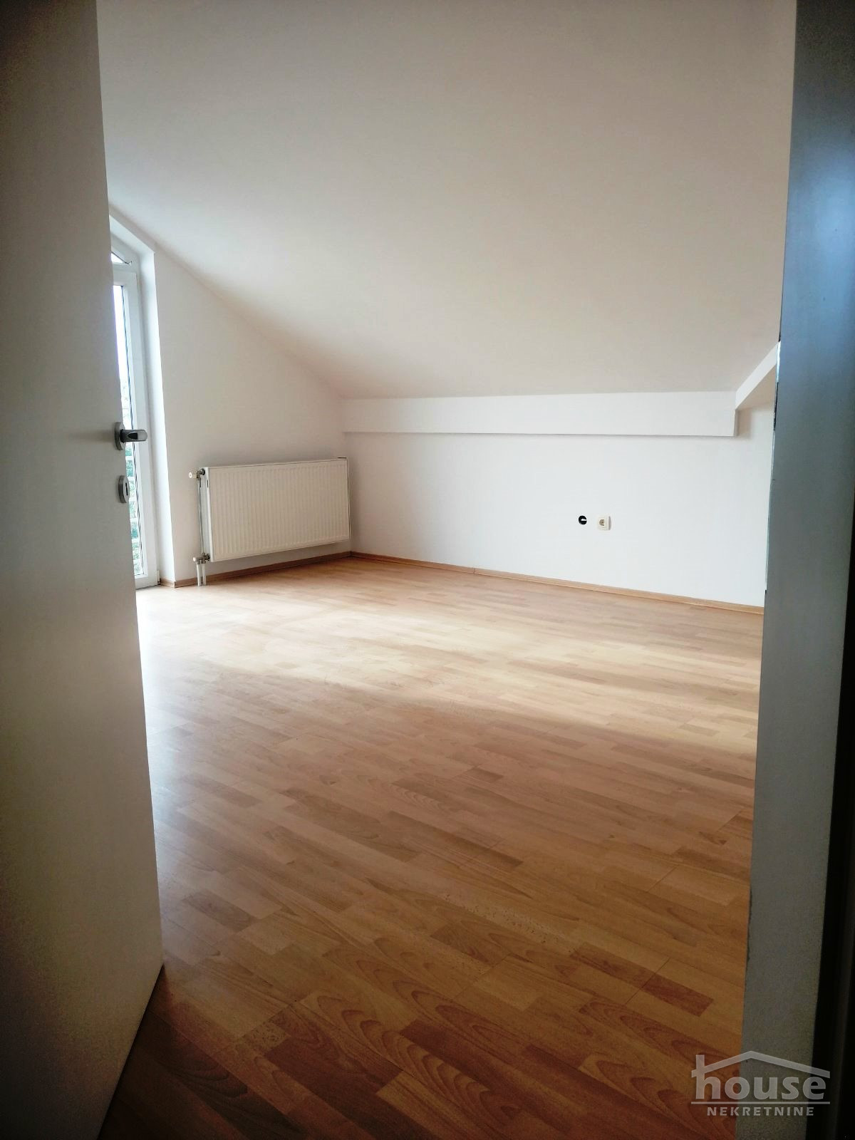 Stan,NOVI SAD,SOCIJALNO 108m2,256470€ , ID: 1056886 16