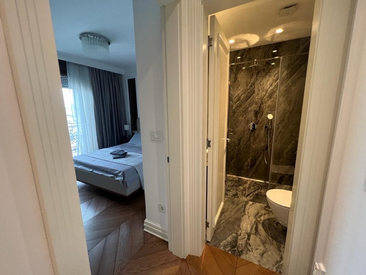 Cetvorosoban lux stan Vracar  garaza 5