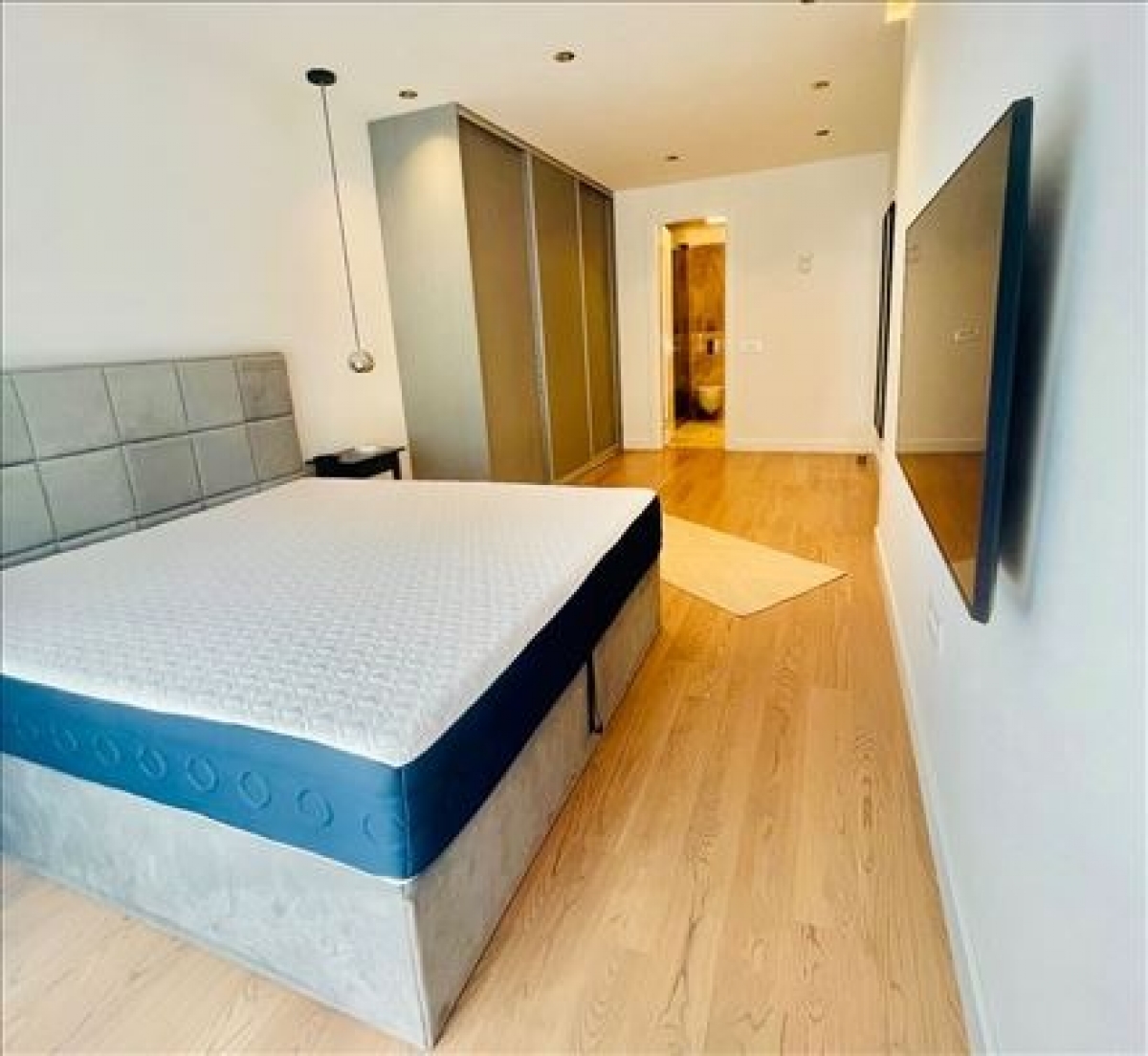 Cetvorosoban lux nov stan  2 garazna mesta 4