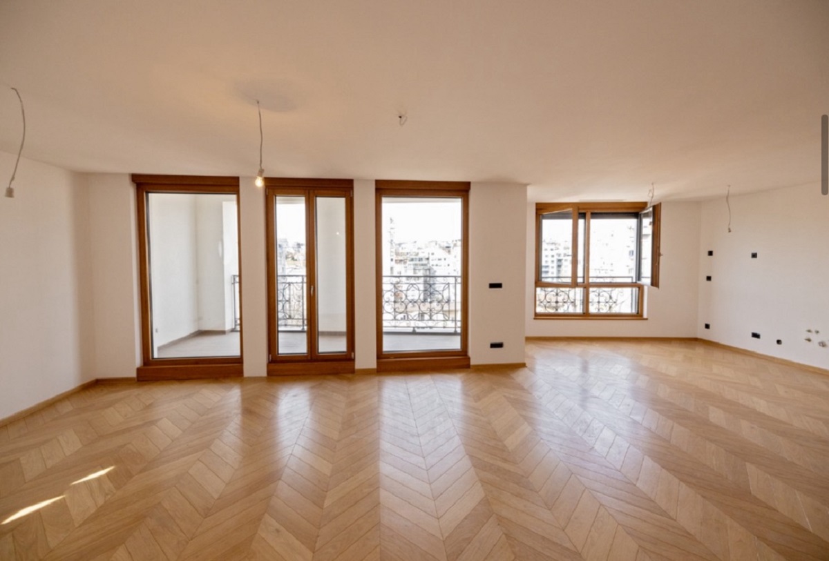 Novogradnja na Vračaru  6 0 duplex  useljiv  193m2 1