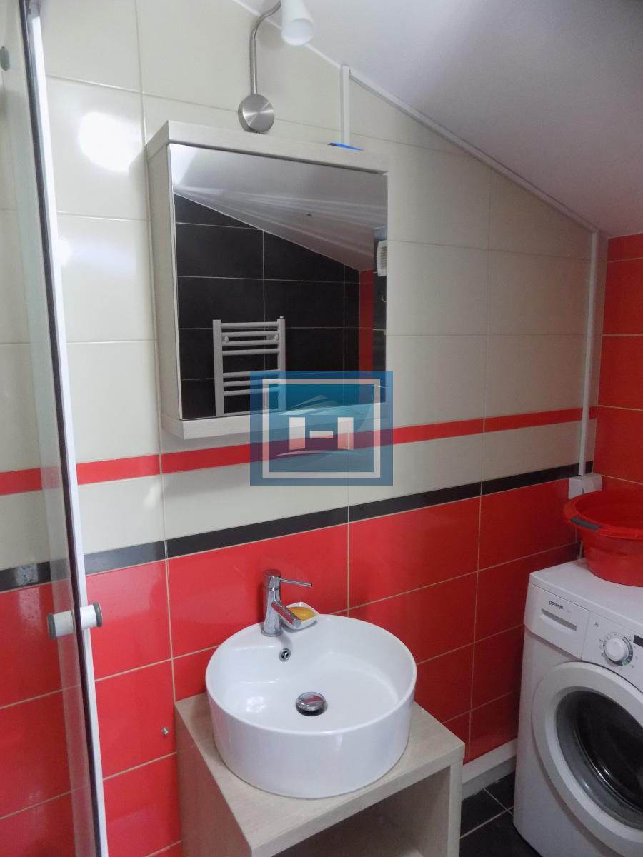 Na prodaju duplex u samom centru Ćuprije 16