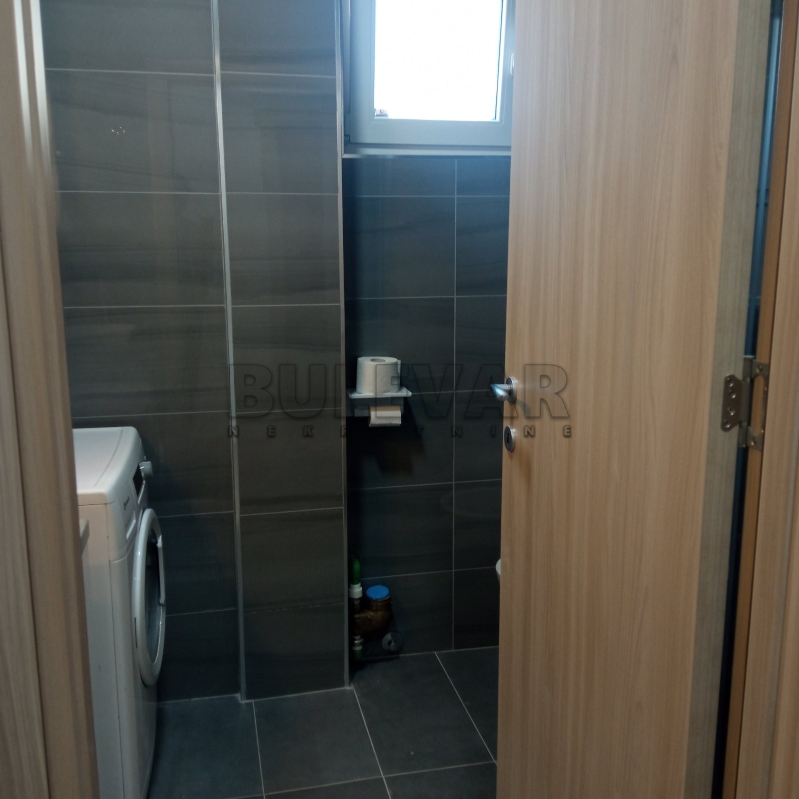 Trosoban stan, 69 m2, Laze Marinkovića ID: i-011904 3