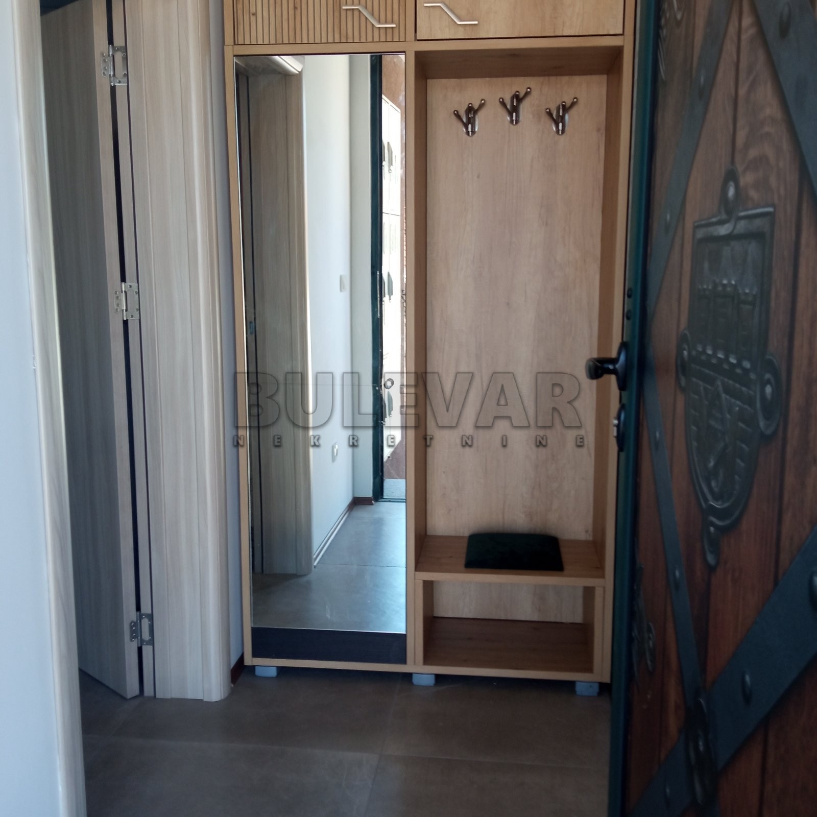 Trosoban stan, 69 m2, Laze Marinkovića ID: i-011904 11