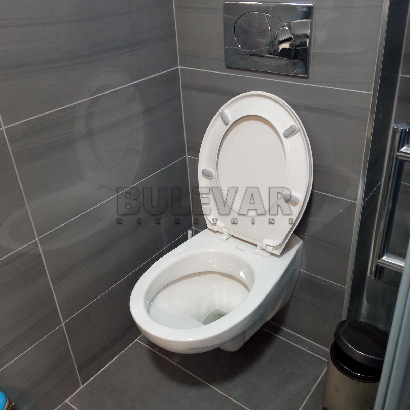 Trosoban stan, 69 m2, Laze Marinkovića ID: i-011904 12