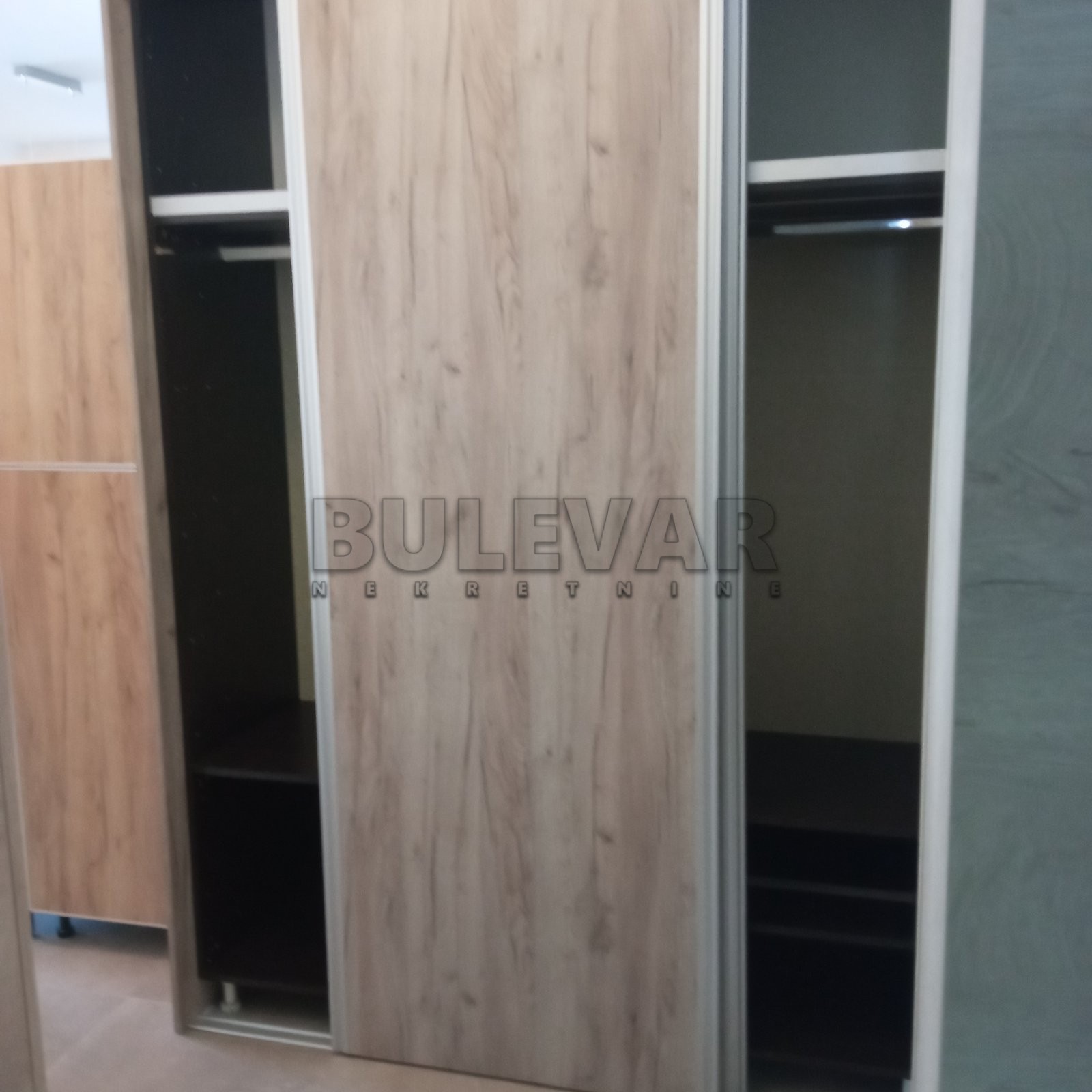 Trosoban stan, 69 m2, Laze Marinkovića ID: i-011904 13