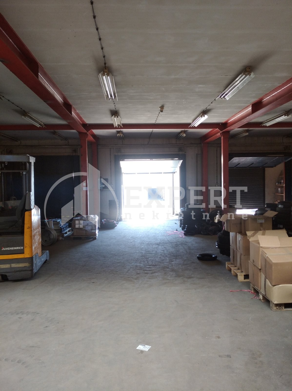 Lokal, 1911 m2, Crveni krst, Bulevar 12. februar ID: i-011923 4