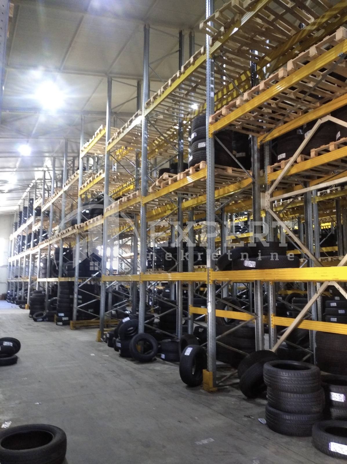 Lokal, 2883 m2, Crveni krst, Bulevar 12. februar ID: i-011922 2