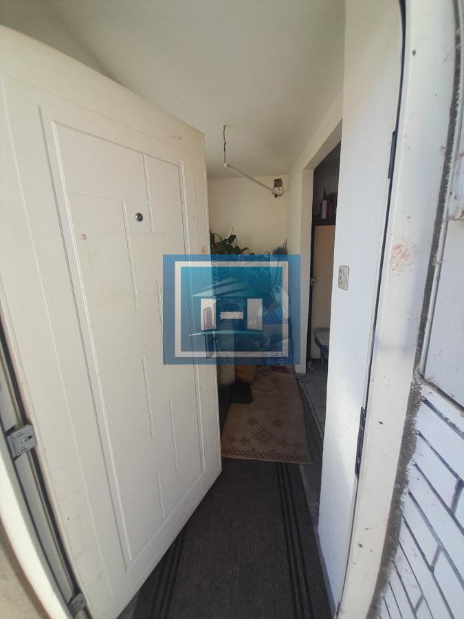 Poslovni prostor preuredjen u stan 2