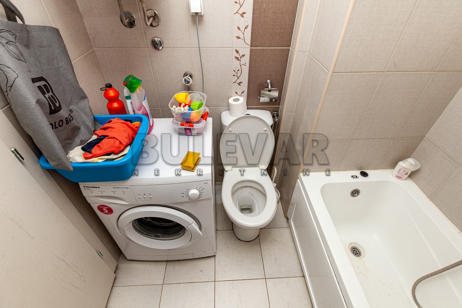 Dvosoban stan, 81 m2, Crveni Pevac, Cara Dušana ID: i-03912 14