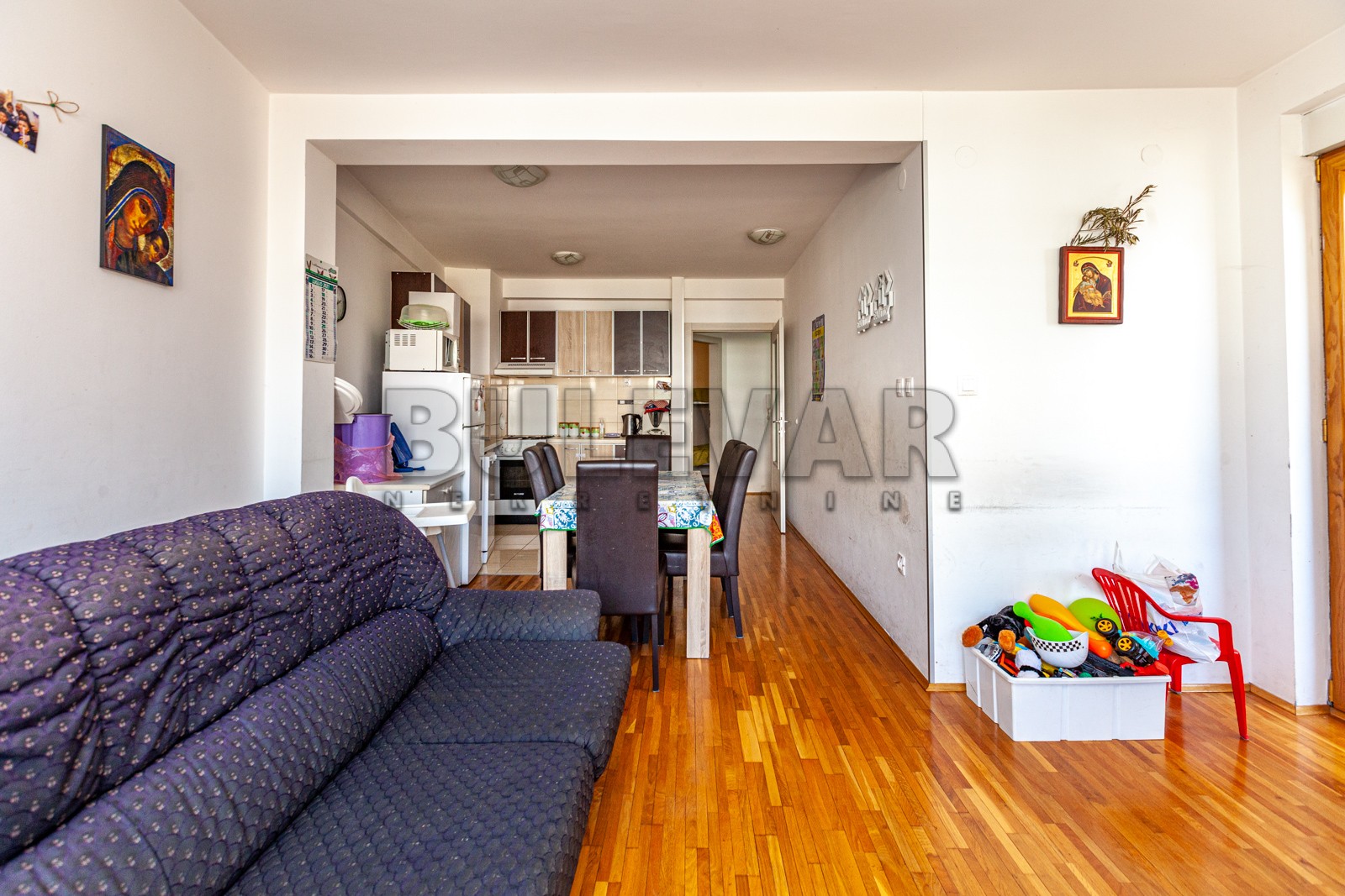 Dvosoban stan, 81 m2, Crveni Pevac, Cara Dušana ID: i-03912 2