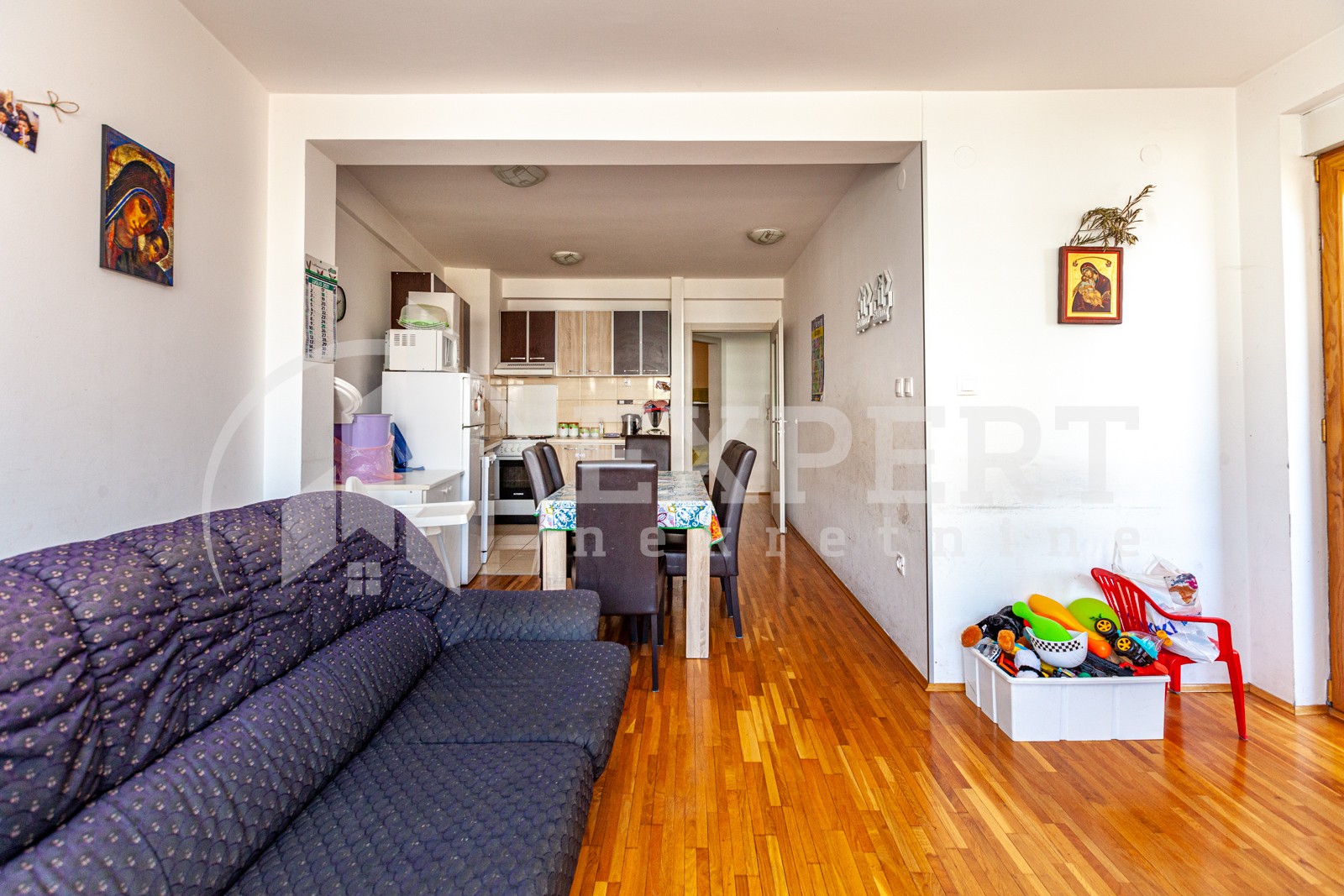 Dvosoban stan, 81 m2, Crveni Pevac, Cara Dušana ID: i-03912 2