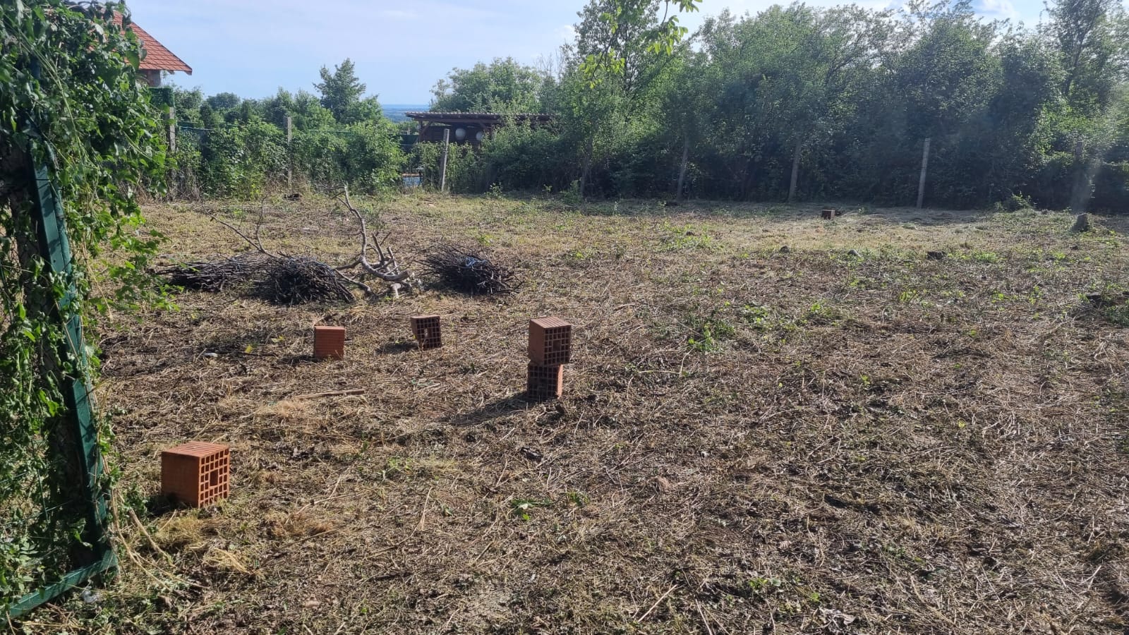 Na prodaju plac od 4 05 ara na lokaciji Požarevac put za Beograd 2