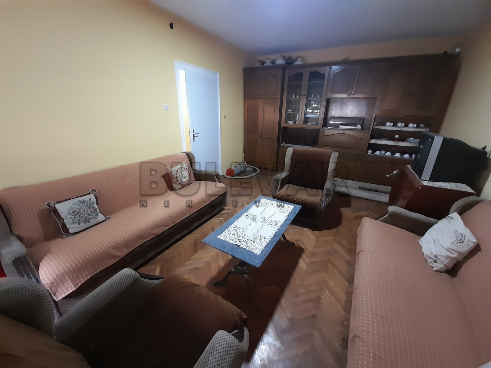 Jednosoban stan, 41 m2, Centar, Strahinjića Bana ID: i-011951 3