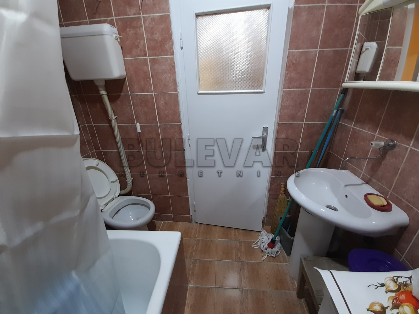 Jednosoban stan, 41 m2, Centar, Strahinjića Bana ID: i-011951 15