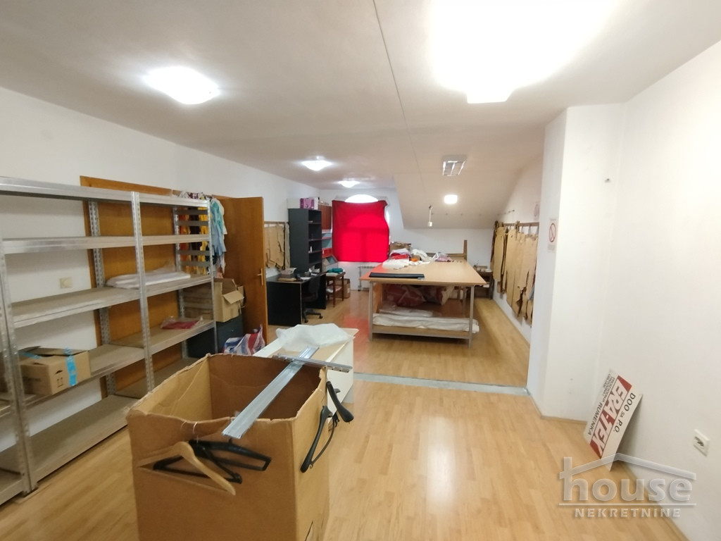 Kuće,RUMENKA,KRAJ SELA 180m2,1300€ , ID: 9116563 24