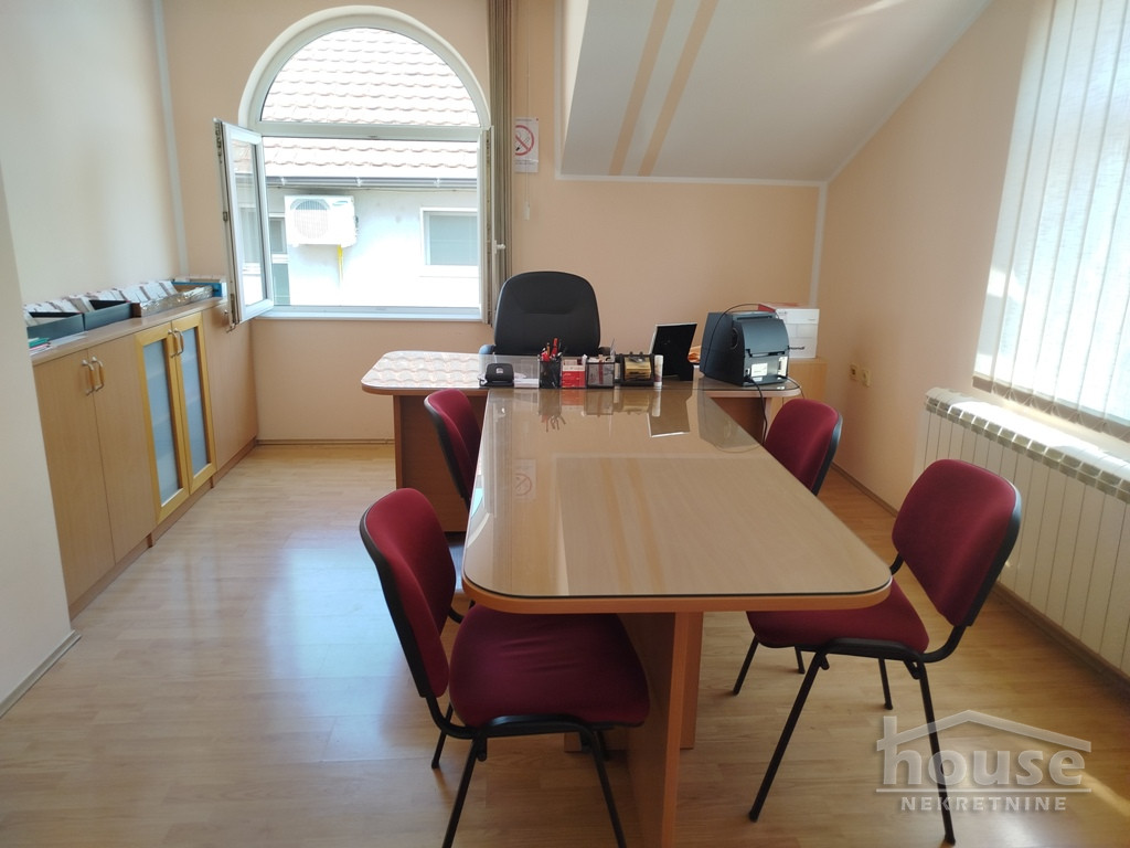 Kuće,RUMENKA,KRAJ SELA 180m2,1300€ , ID: 9116563 11