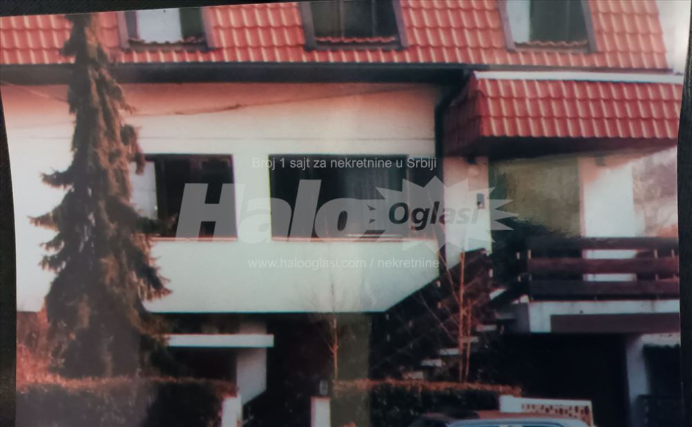 Prodajem kucu u Nisu 1