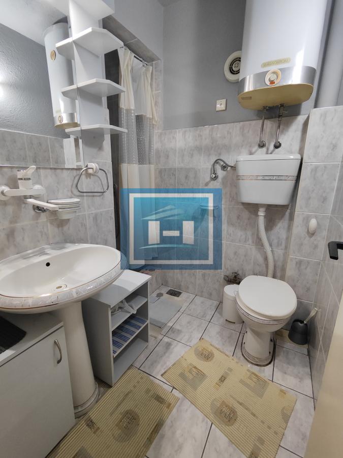 Funkcionalan Namešten stan na Strelištu 5