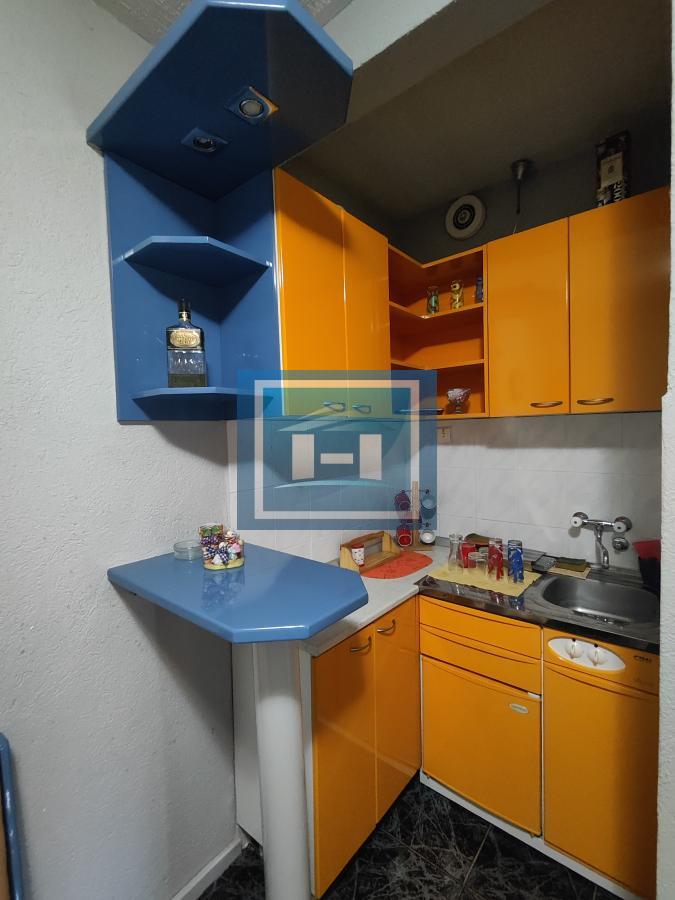 Funkcionalan Namešten stan na Strelištu 8