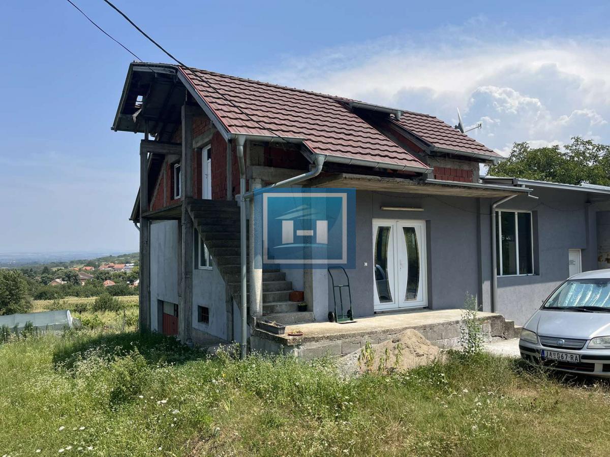 Potpuno nova hala površine 328m2 5