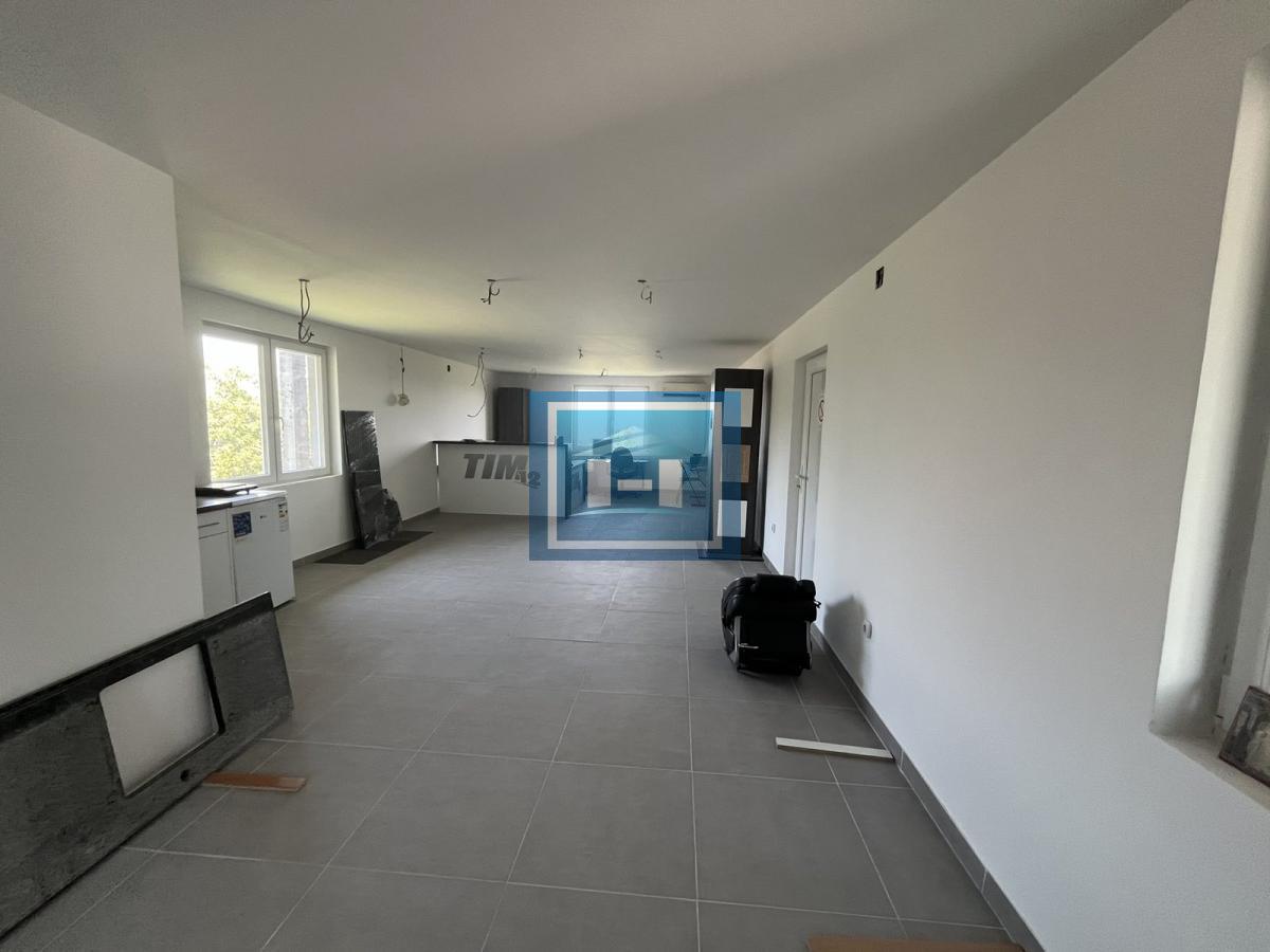 Potpuno nova hala površine 328m2 11