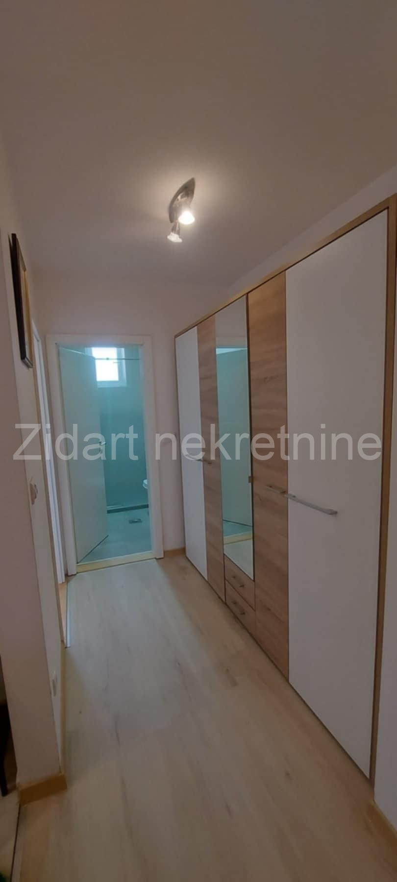 Batajnica, Zemun, novogradnja 1