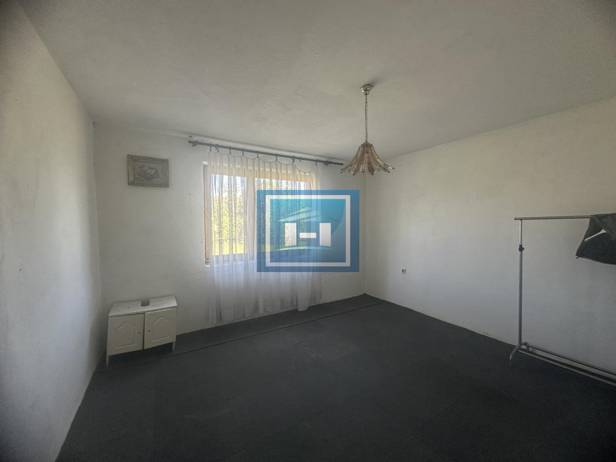 Na prodaju kuća u Terekovom naselju 8