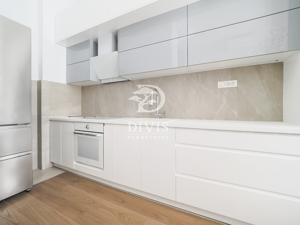 Izdajemo stan  Kneza Miloša Residence 61m² 2