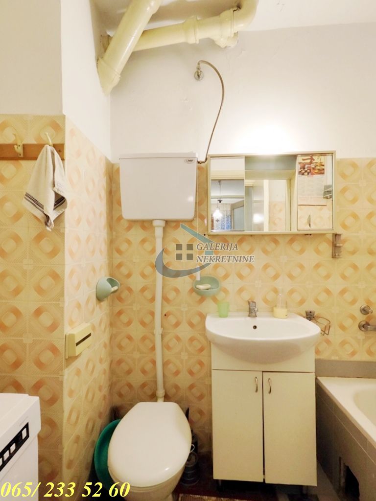 Voždovac  Kumodraž II   Vojvode Stepe 53m2 8