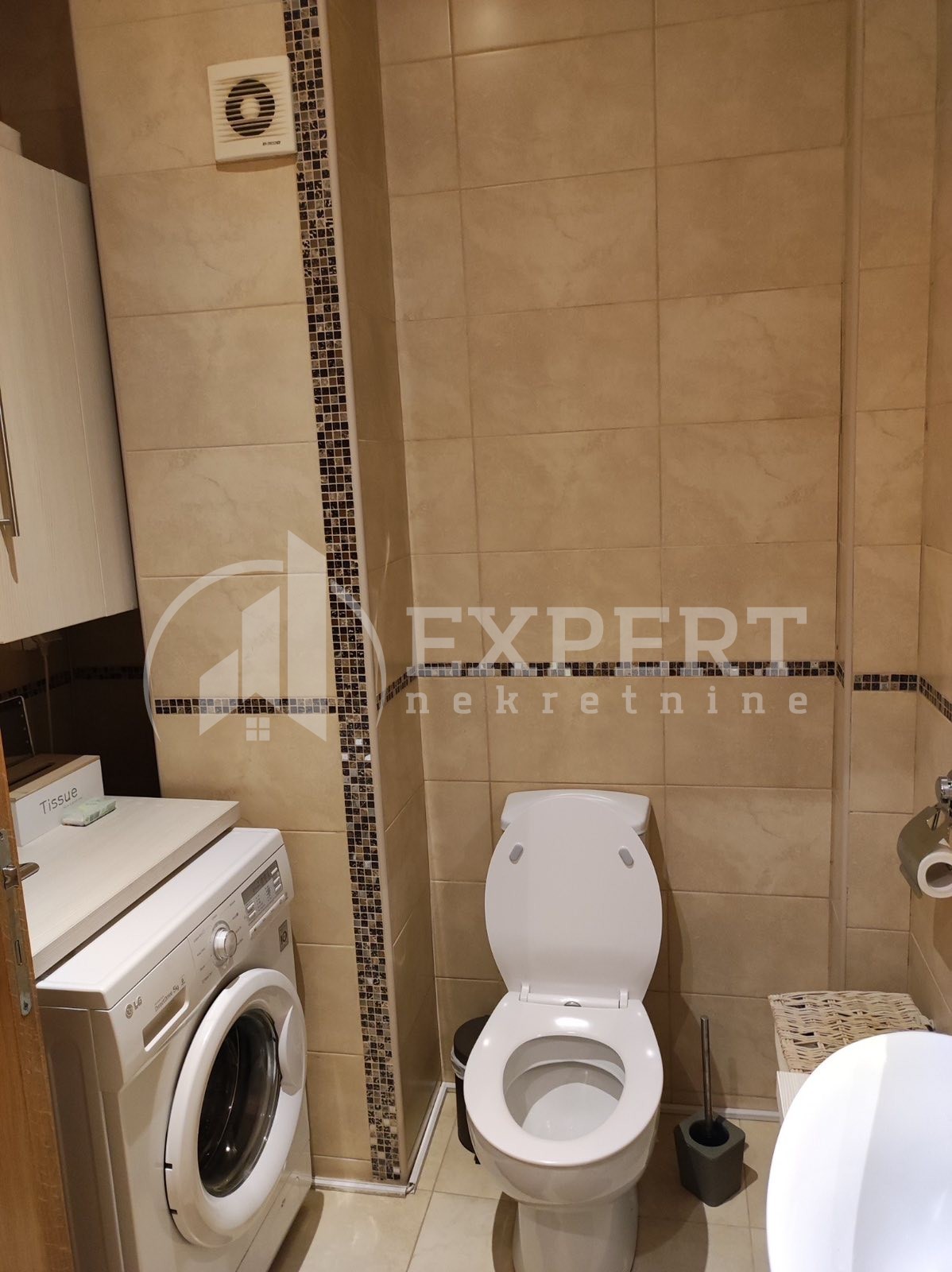 Jednosoban stan, 55 m2, Centar, Milorada Veljkovića Špaje ID: i-010257 8