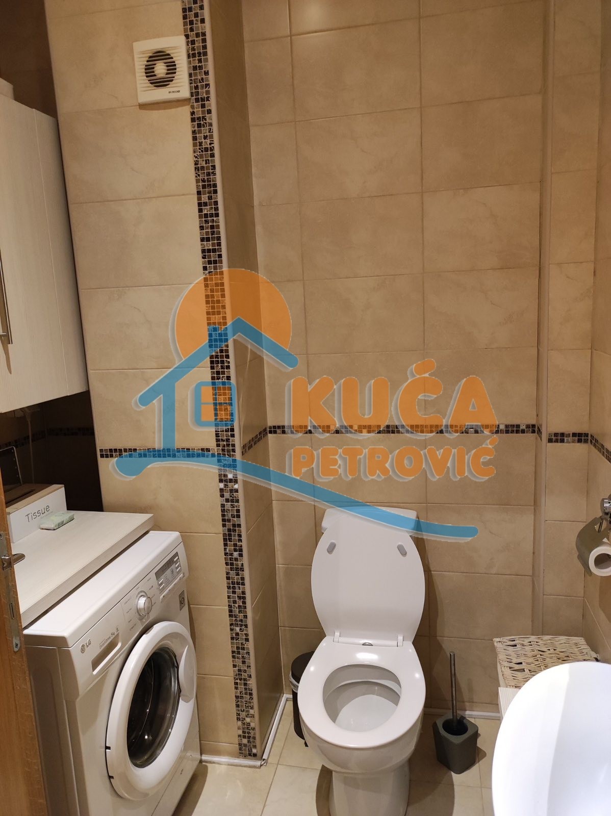 Jednosoban stan, 55 m2, Centar, Milorada Veljkovića Špaje ID: i-010257 8