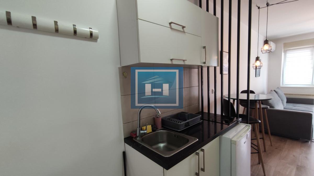 Garsonjera u centru Jagodine u novogradnji 5