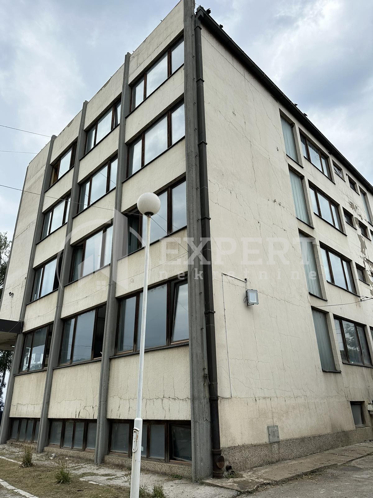 Lokal, 1240 m2, Vasilija Đurovića Žarkog ID: i-012022 7