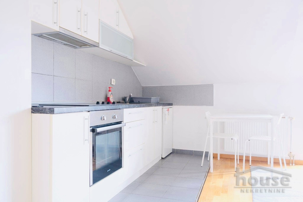 Stan,NOVI SAD,CENTAR 25m2,77250€ , ID: 1062088 6