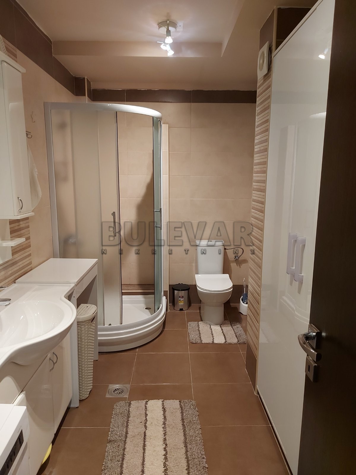 Trosoban stan, 66 m2, Čair, 9. brigade ID: i-012013 10