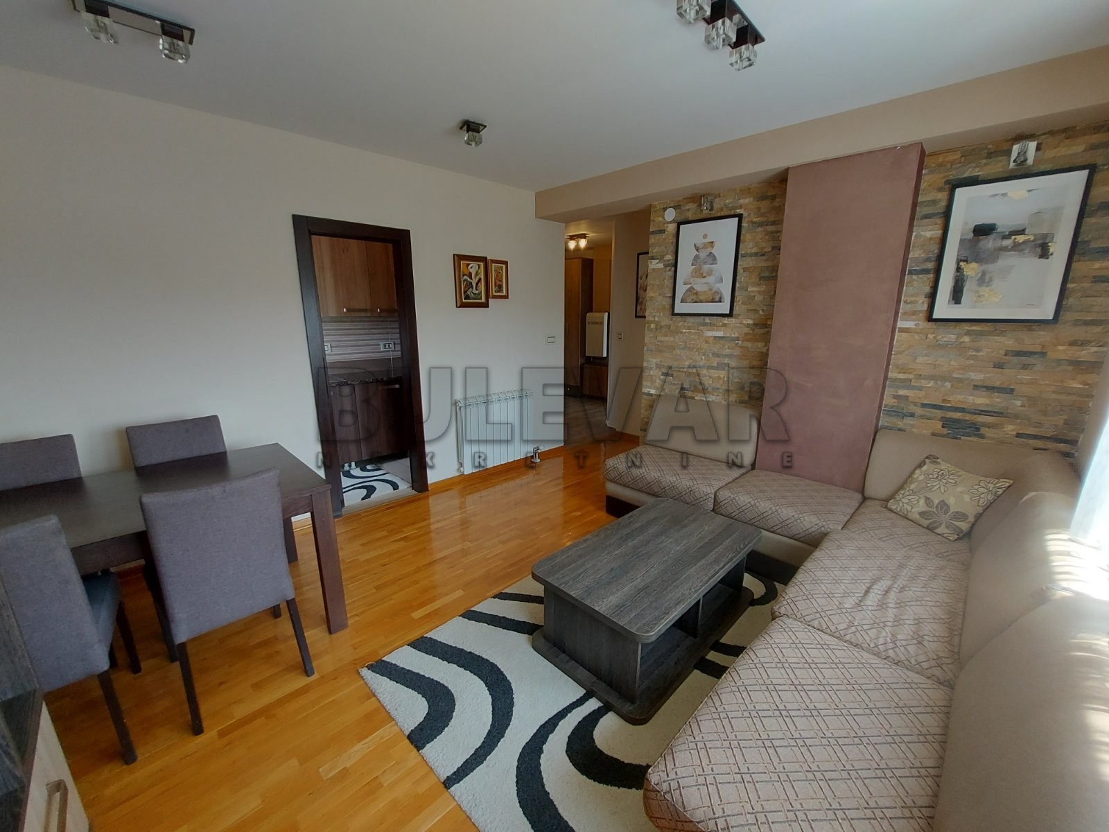 Trosoban stan, 66 m2, Čair, 9. brigade ID: i-012013 4