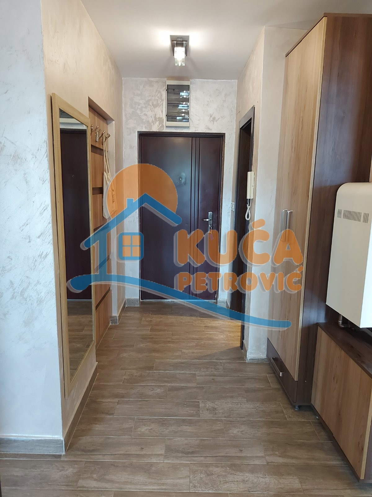 Trosoban stan, 66 m2, Čair, 9. brigade ID: i-012013 16