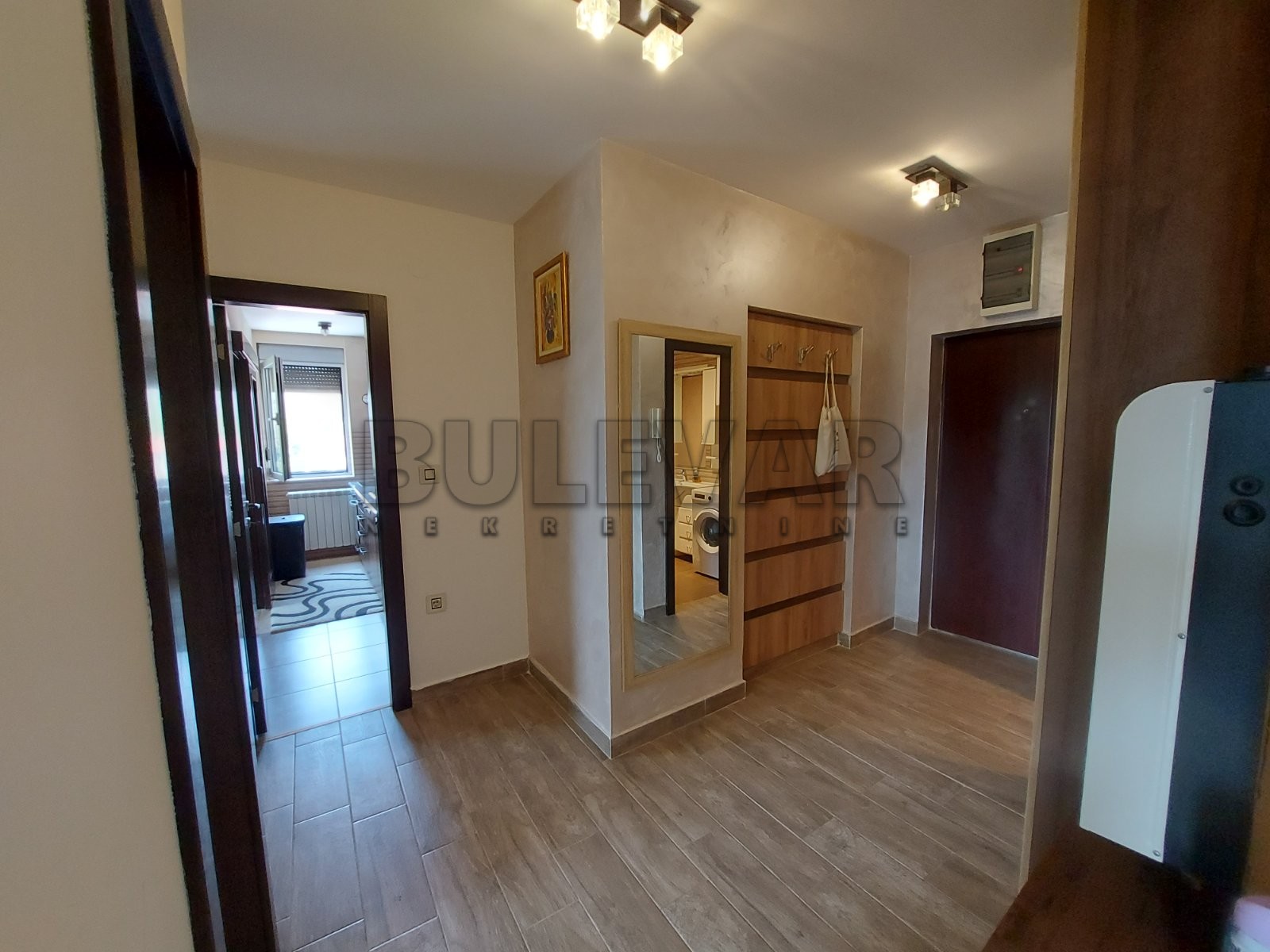 Trosoban stan, 66 m2, Čair, 9. brigade ID: i-012013 15