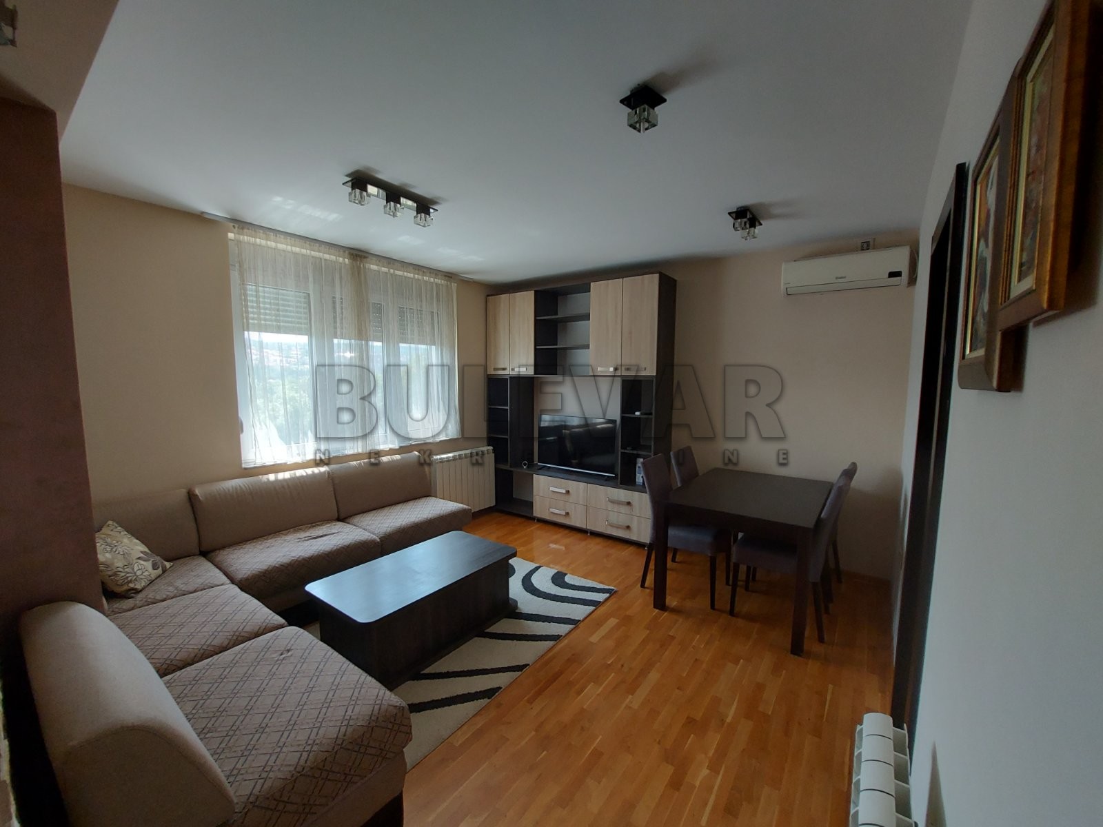 Trosoban stan, 66 m2, Čair, 9. brigade ID: i-012013 1